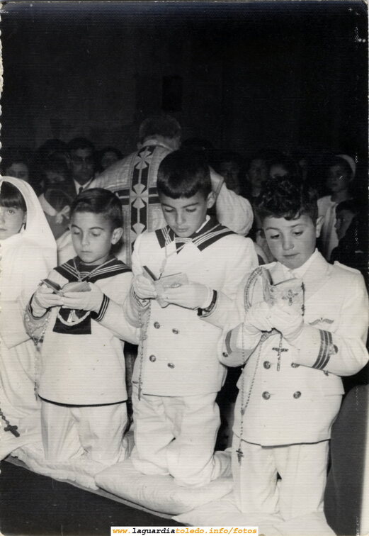 Mayo del 68. Francia sacudida por revueltas estudiantiles y en La Guardia... las Comuniones