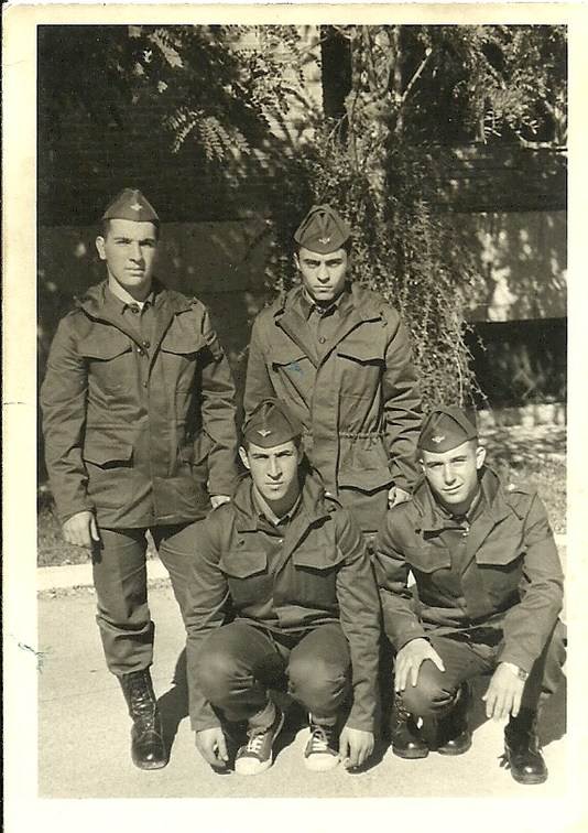 Julio Tacero en la mili