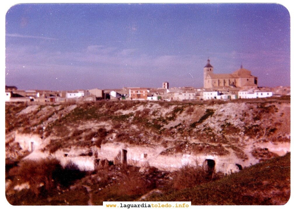 Vista de La Guardia desde camino de la cuesta de Los Rostros 1970 aprox.