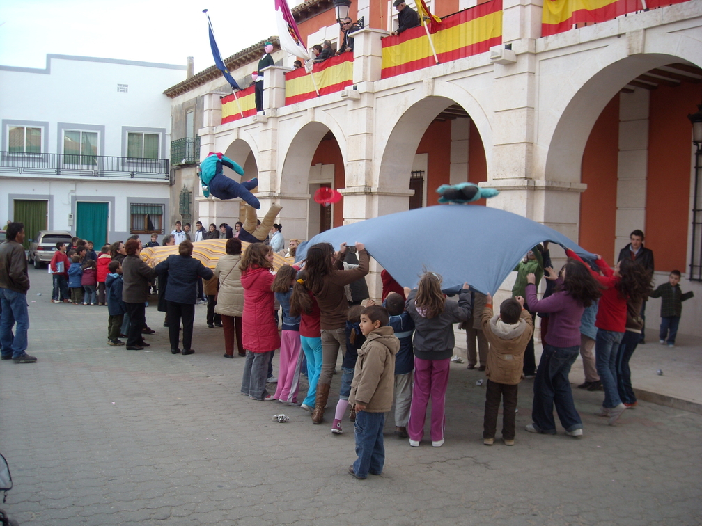 24 de marzo de 2008. Manteo de los peleles