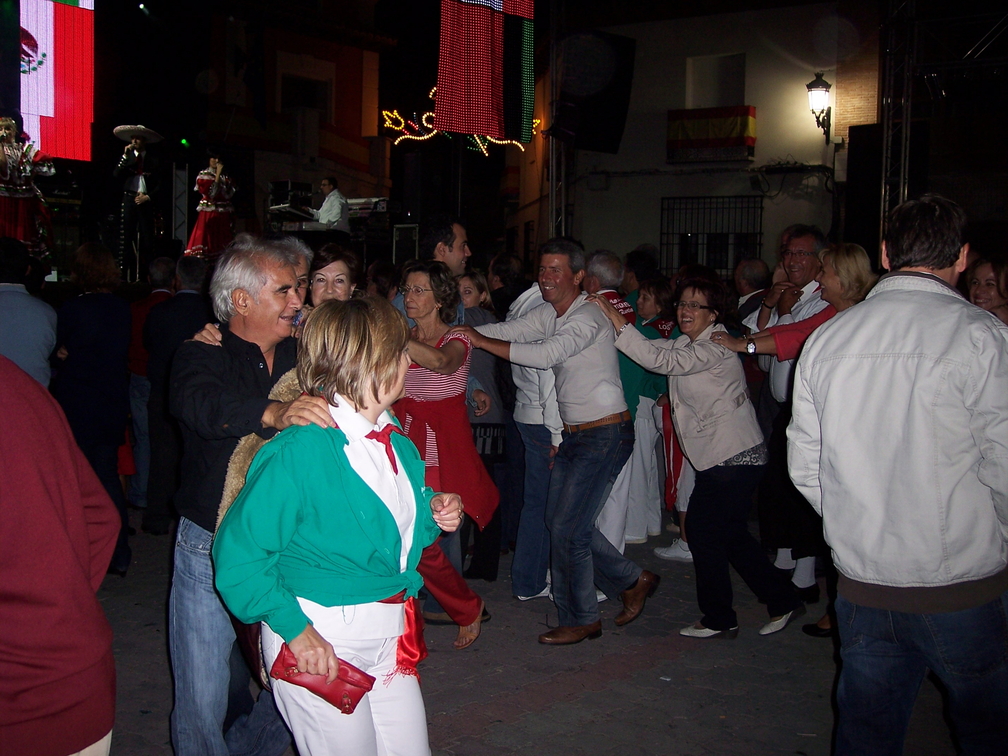Guardiolos divirtiendose en el baile