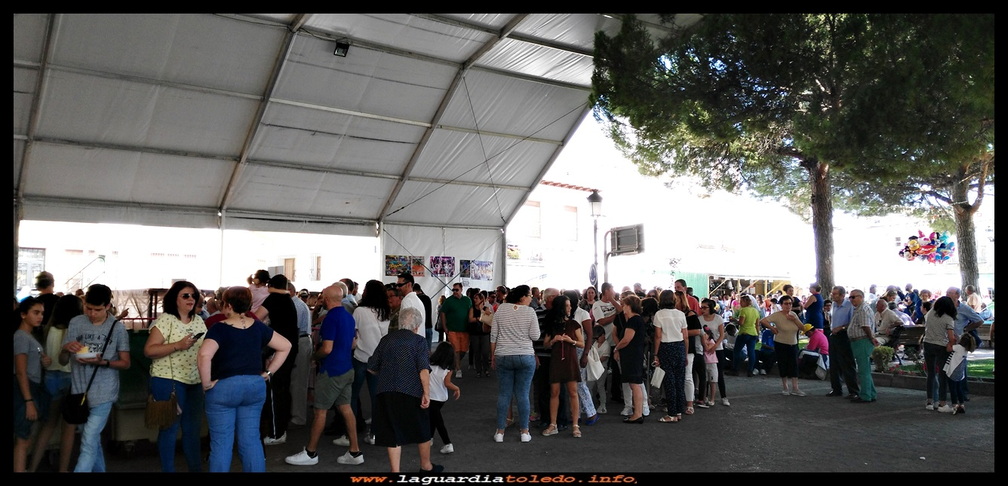 La plaza en fiestas