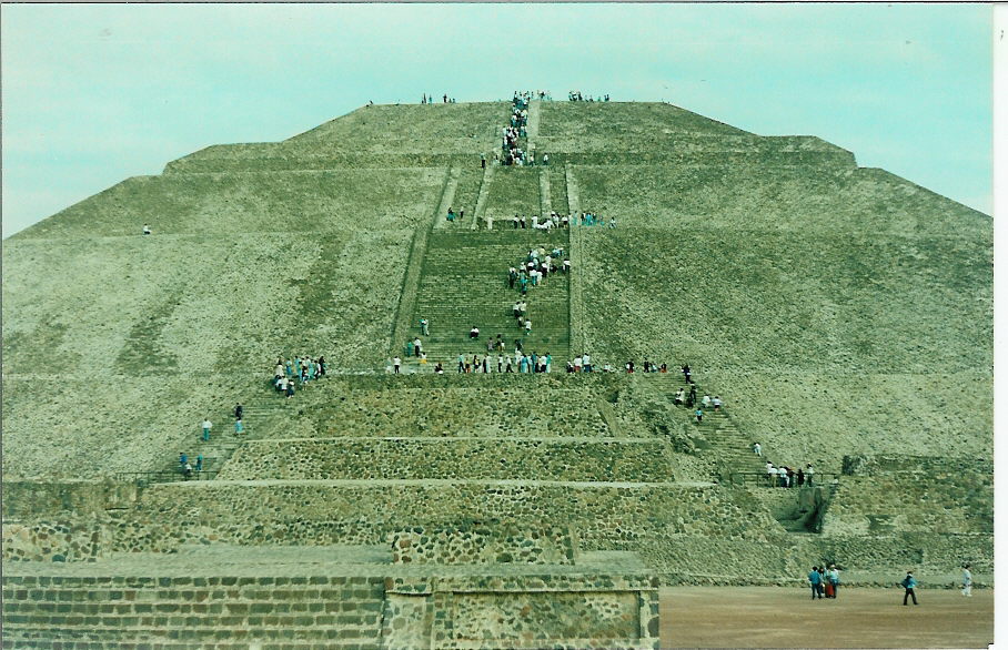 Fernando Guzmán - México III - Pirámides de Teotihuacan