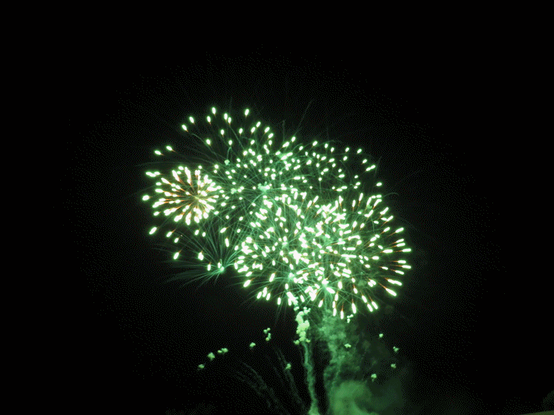 Gif animado de la traca de las fiestas 2014 formada por la unión de 102 fotos hechas en modo ráfaga
